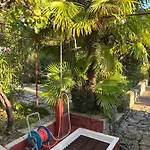 The Red - Beachfront House With A Big, Charming Garden * Malinska